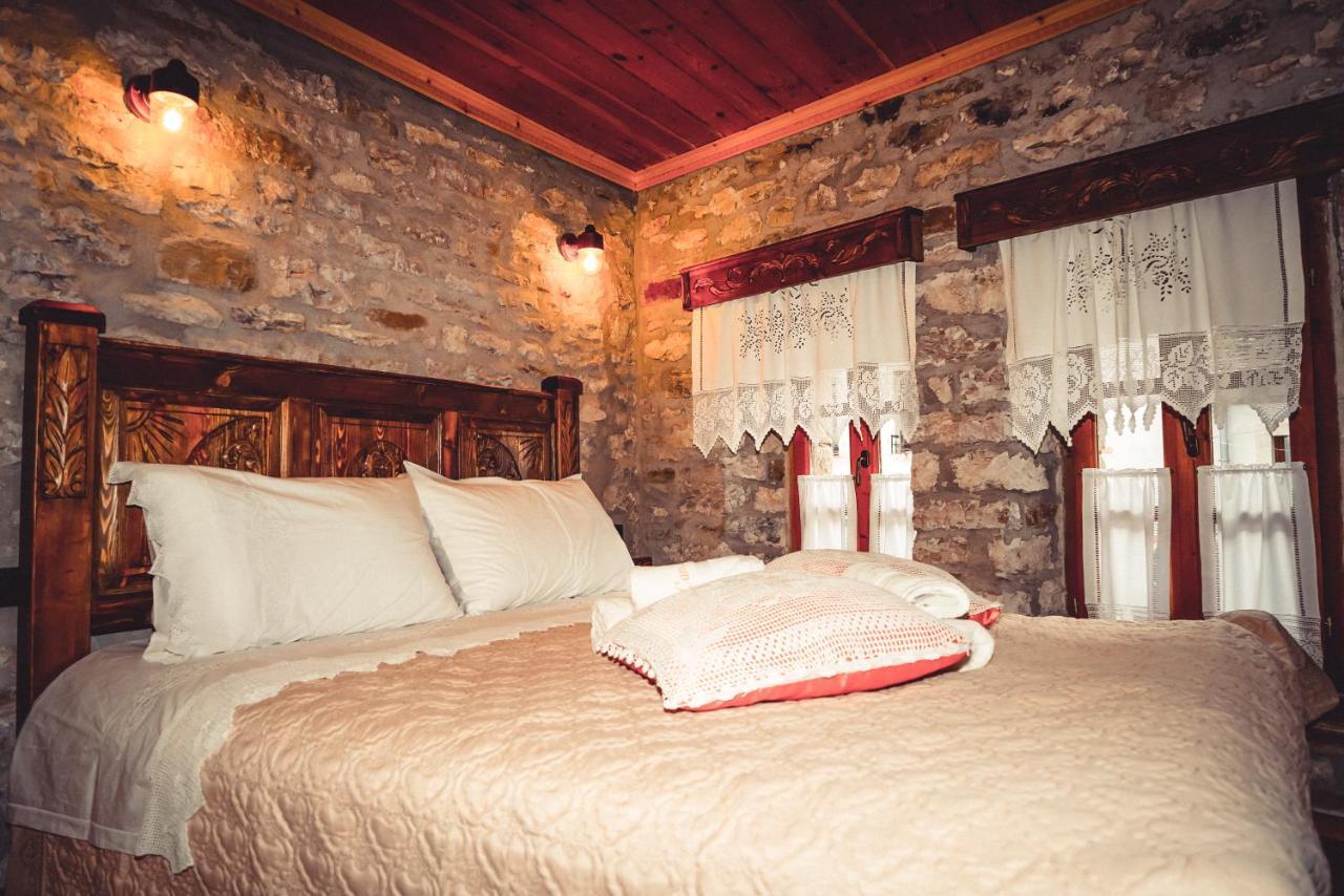 Medieval Rooms Gjirokaster Exterior photo