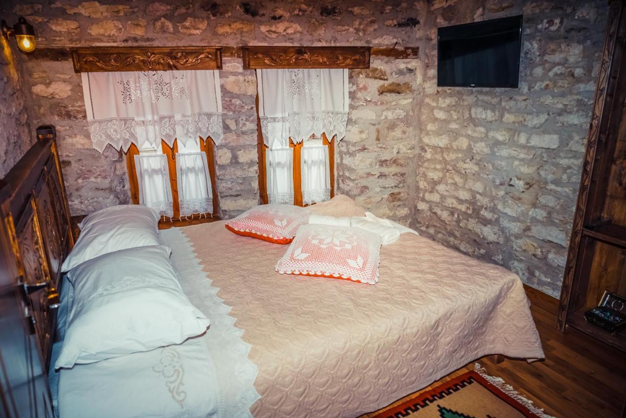 Medieval Rooms Gjirokaster Exterior photo