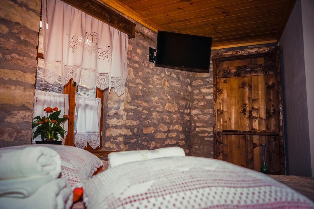 Medieval Rooms Gjirokaster Exterior photo