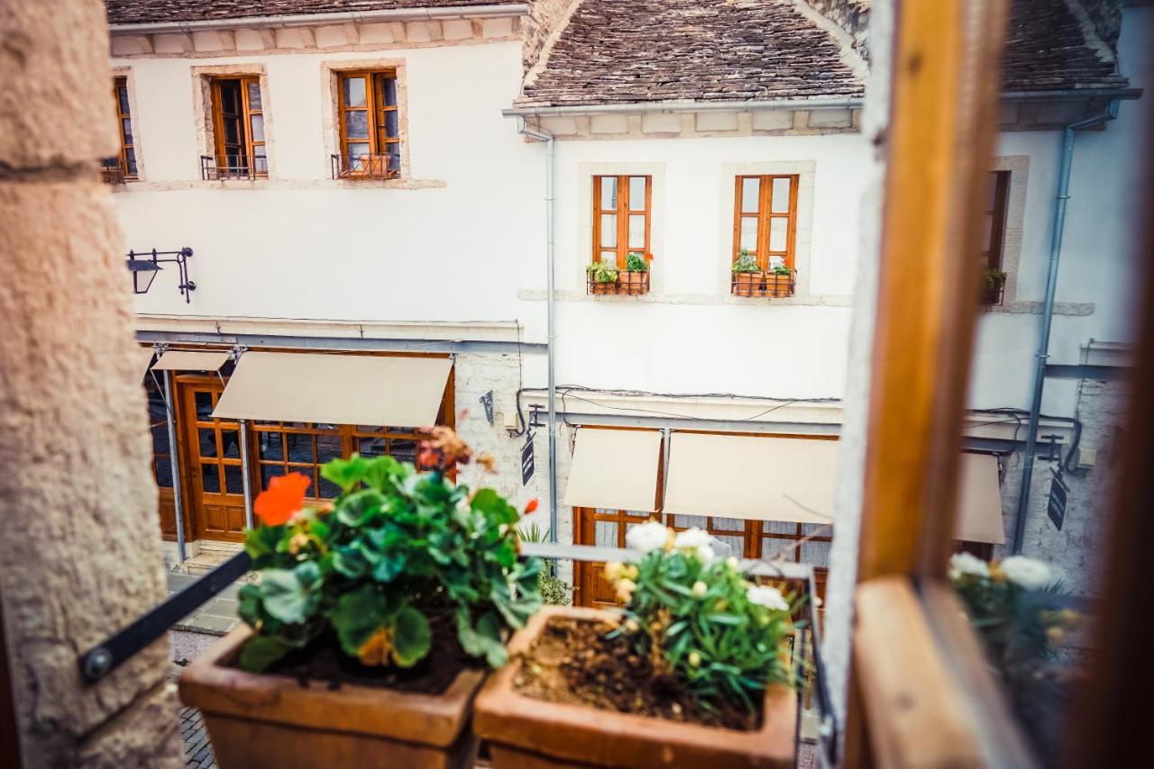 Medieval Rooms Gjirokaster Exterior photo