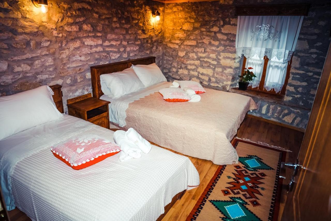 Medieval Rooms Gjirokaster Exterior photo